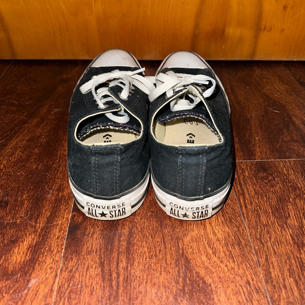 Women’s Converse sneakers with dual tongue size 8 - Picture 7 of 8